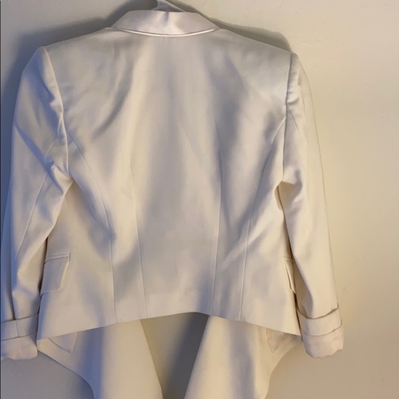 Candice White Tuxedo Blazer by BCBG Max Azria - Picture 6 of 9